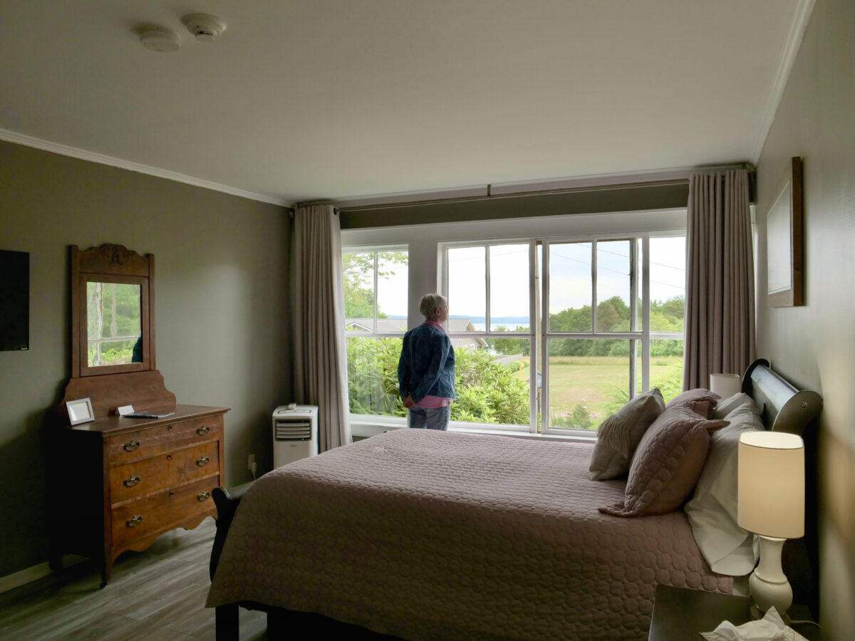 Zimmer Harbourview Inn